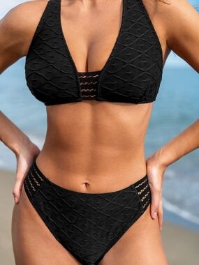 BNWT Cupshe Black Textured Racerback Bikini Large